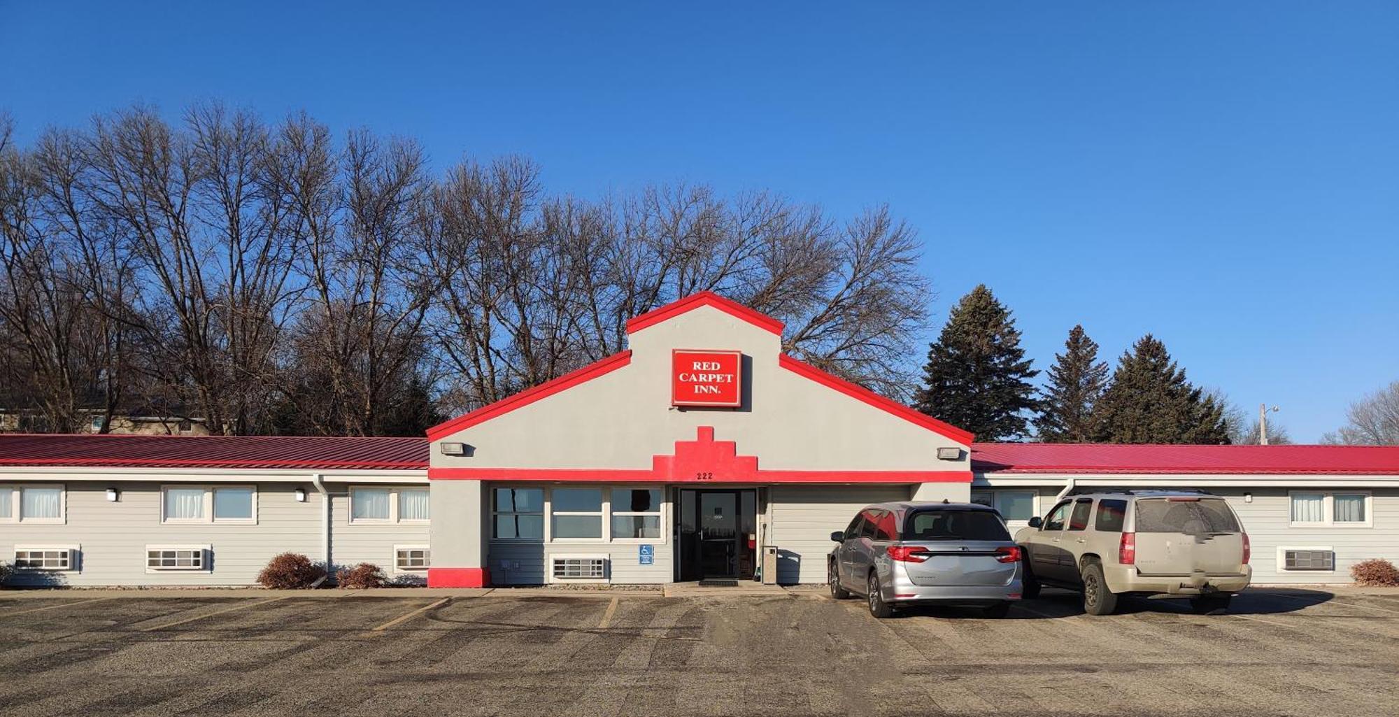 Red Carpet Inn - Windom Exterior photo